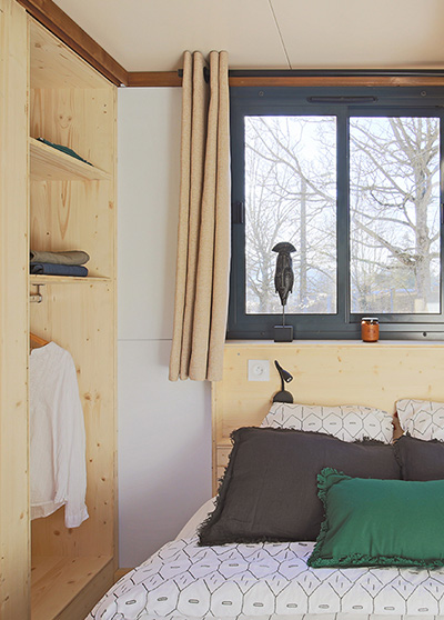 tiny-house-roulotte-chambre-annexe